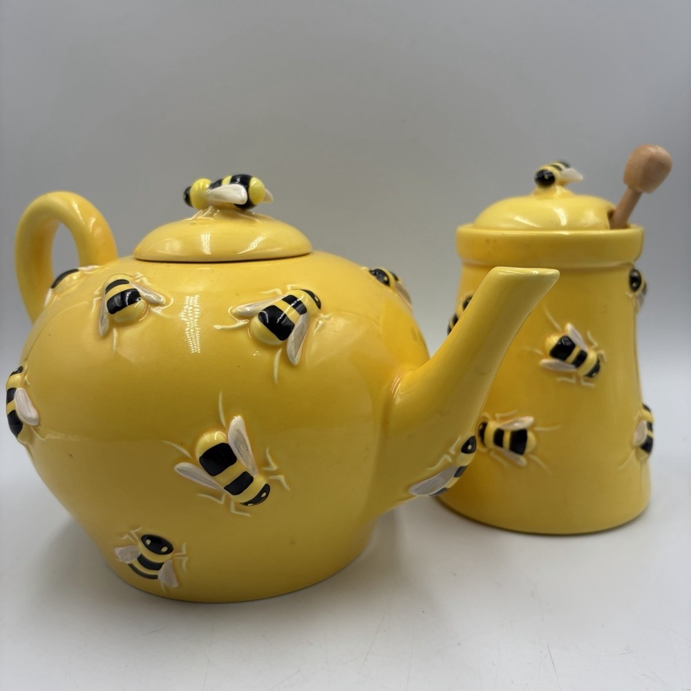 VINTAGE Department 56 Buzz Honey Bee Teapot W/Lid Bas Releif & Honey Jar Set New